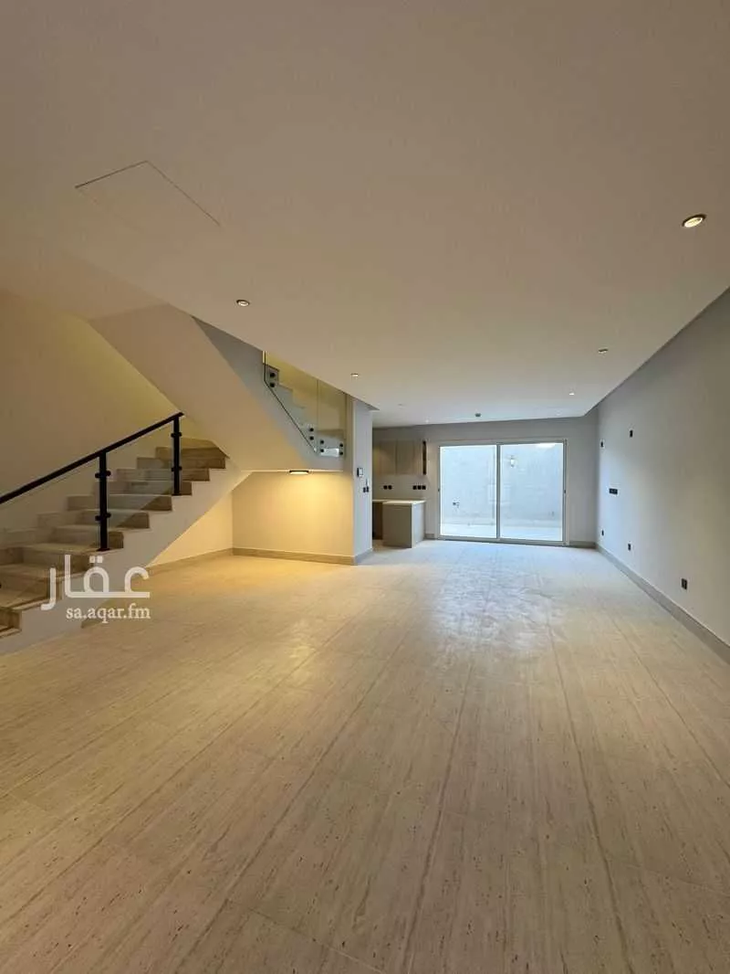 6 bedroom villa in Al Hamra 5