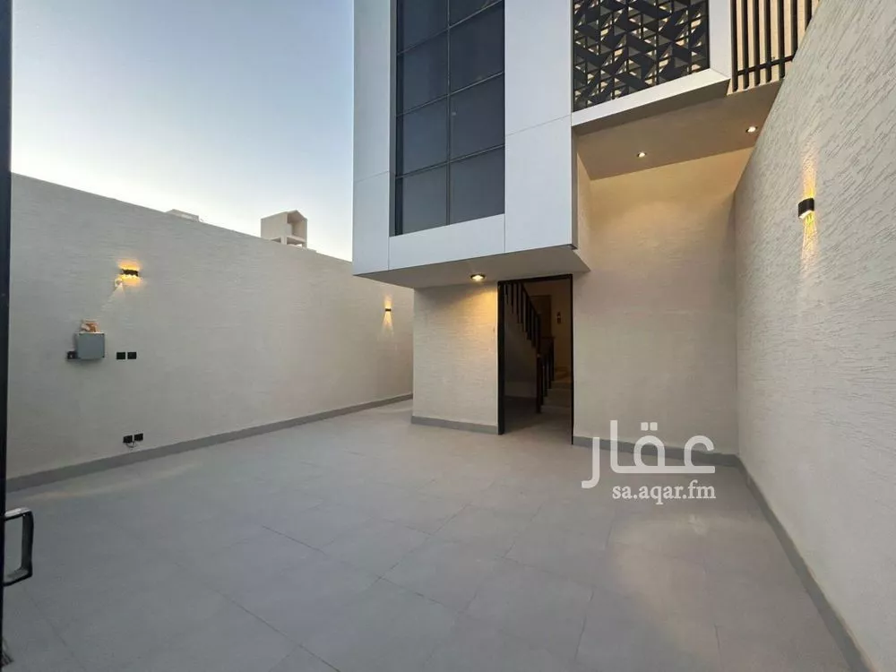 5 bedroom apartment in Al Aridh 5