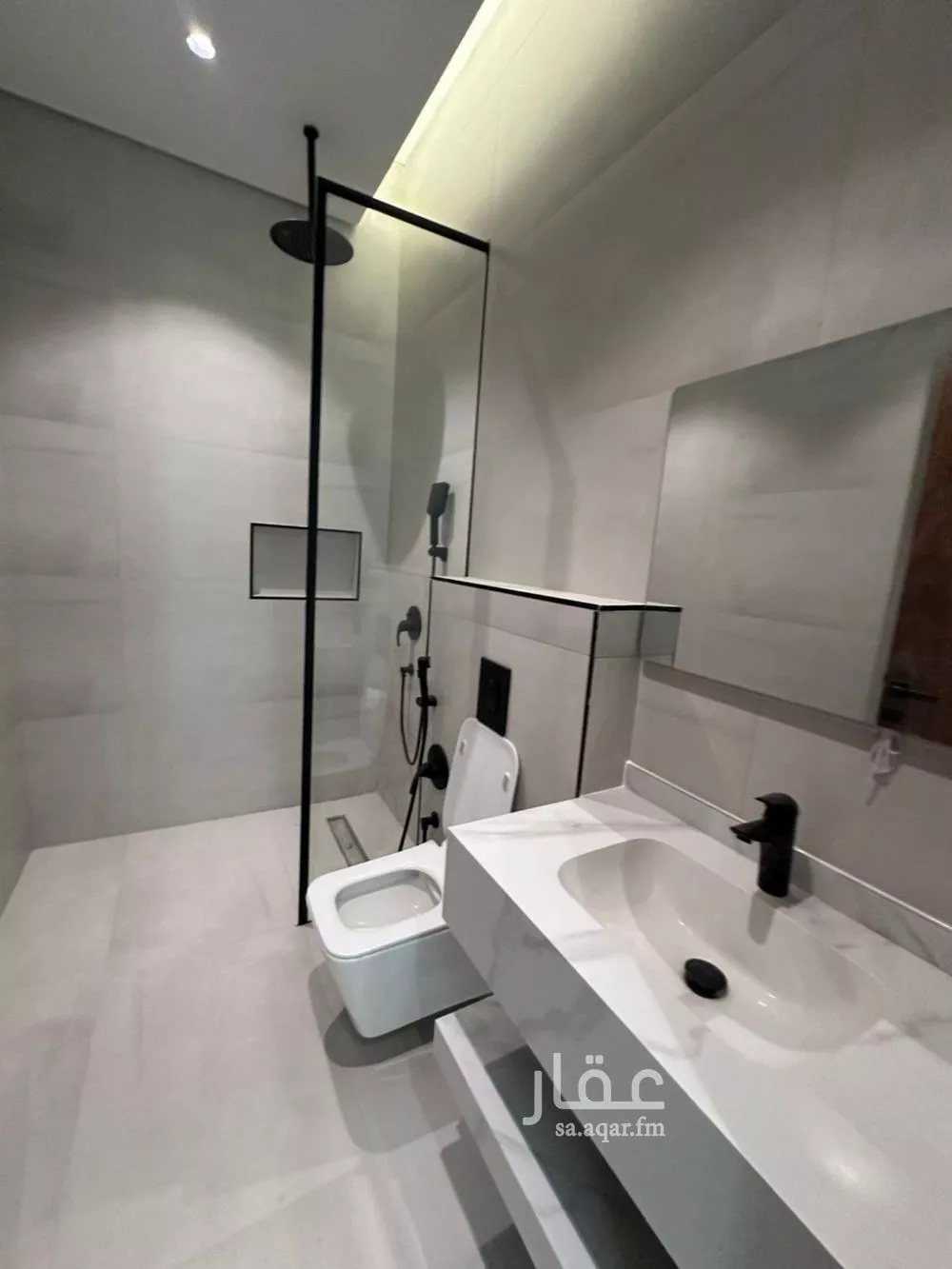 4 bedroom floor in At Taawon 20