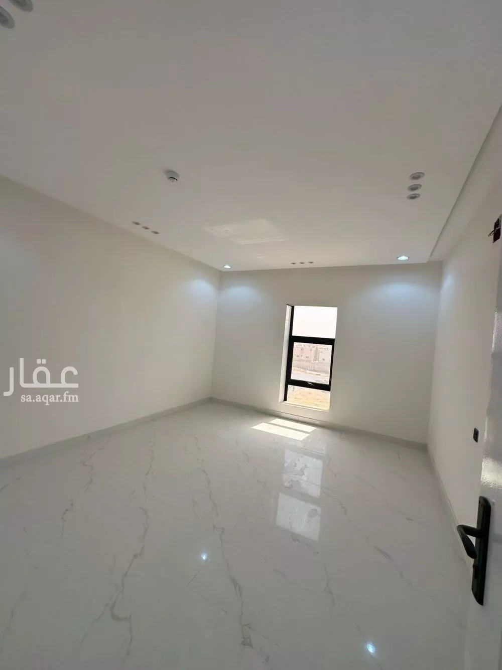 4 bedroom apartment in Al Hazm 6