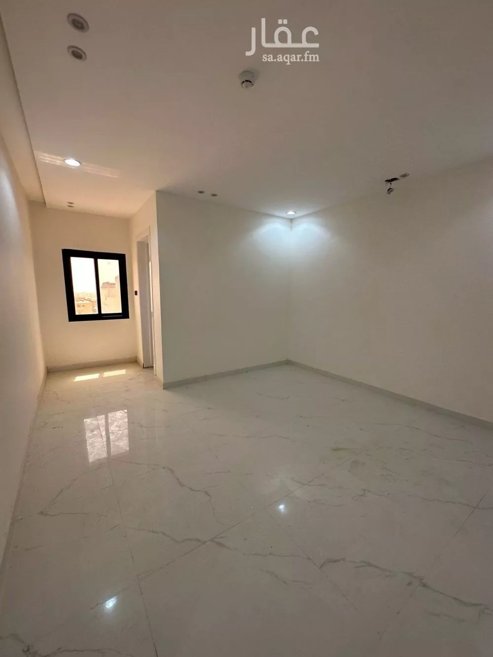 4 bedroom apartment in Al Hazm 8
