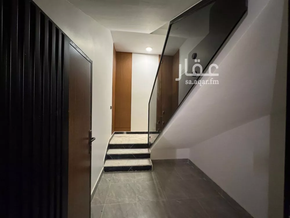 4 bedroom floor in Al Rimal 2