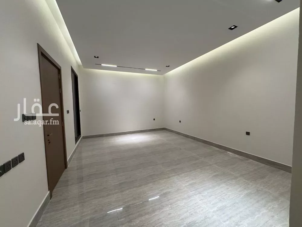 4 bedroom floor in Al Rimal 13