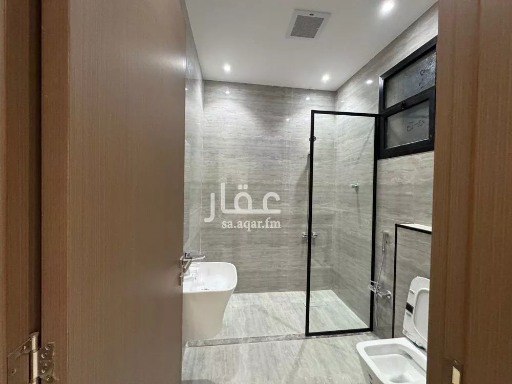 4 bedroom floor in Al Rimal 14