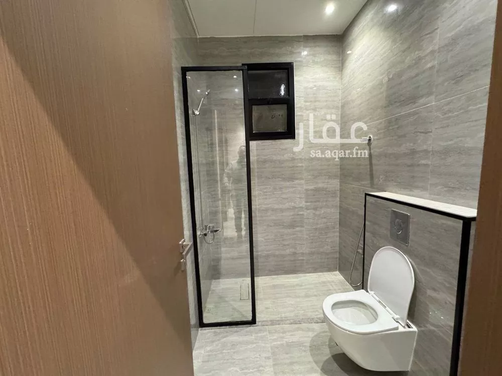 4 bedroom floor in Al Rimal 15