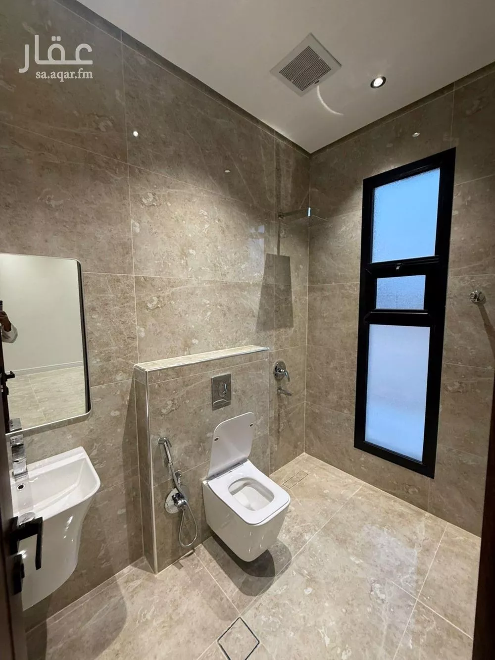 5 bedroom apartment in Al Mahdiyyah 7