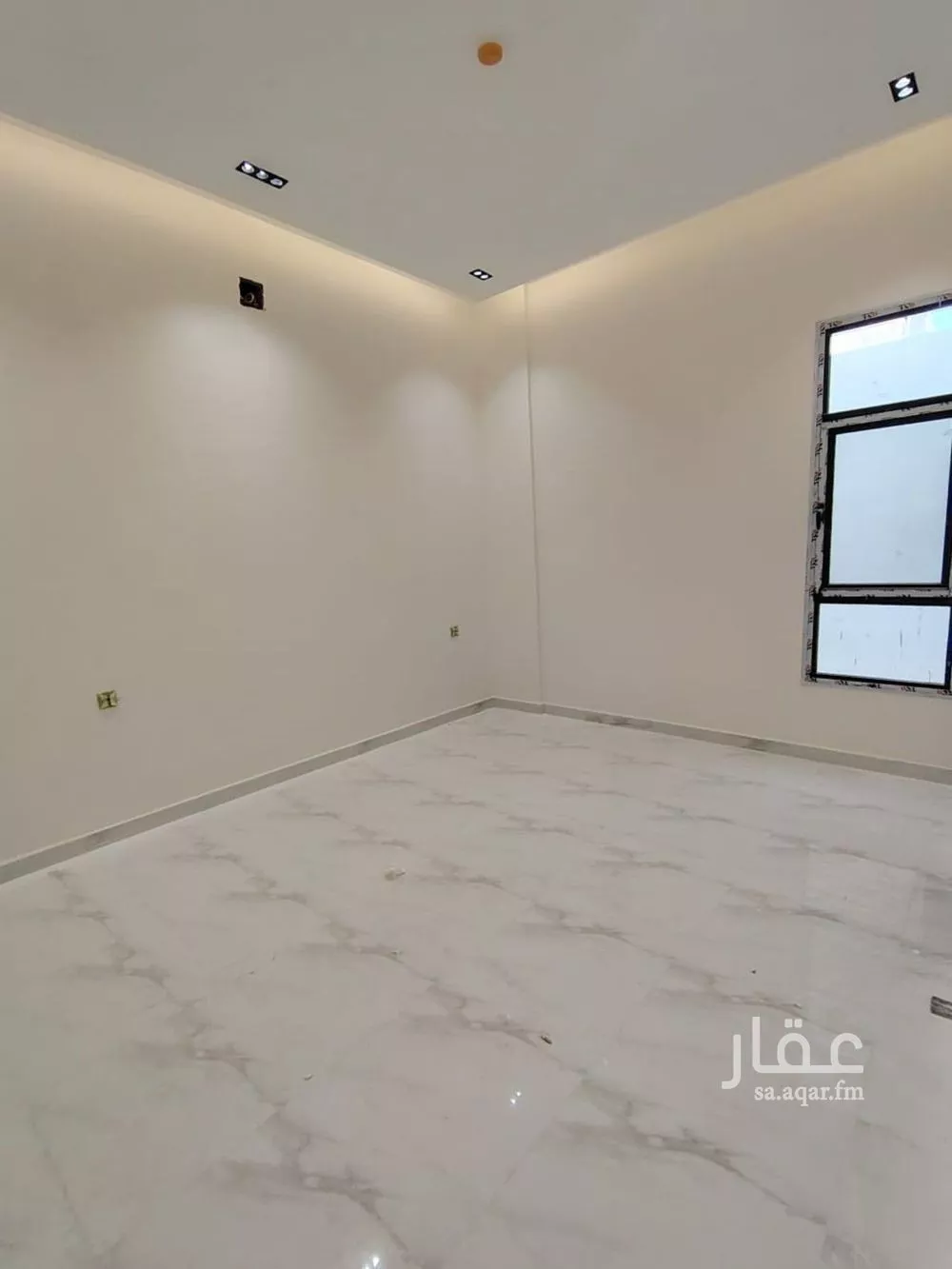 5 bedroom apartment in Al Zahrah 7