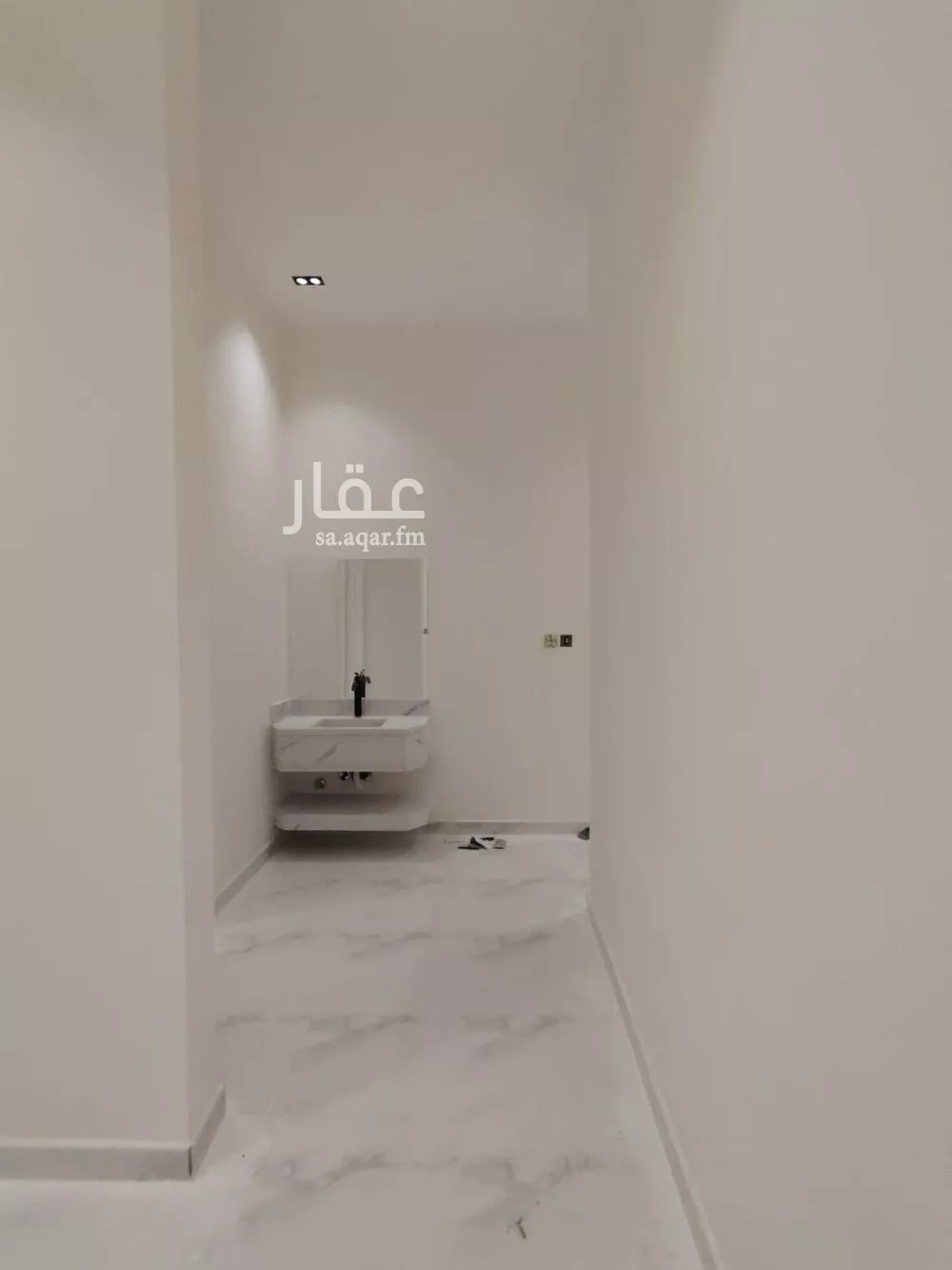 5 bedroom apartment in Al Zahrah 9
