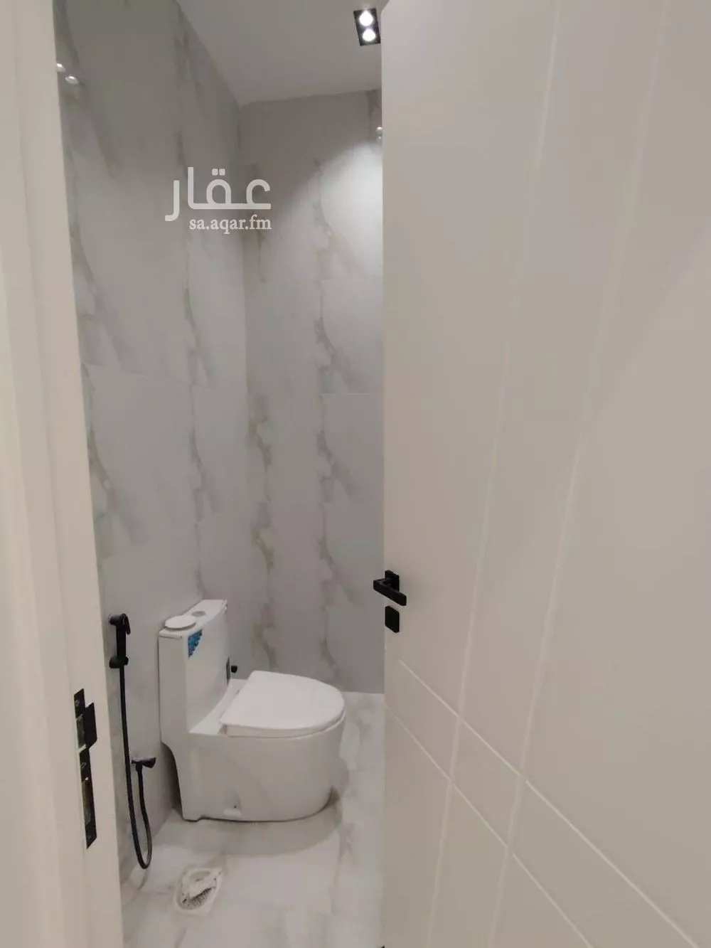 5 bedroom apartment in Al Zahrah 10