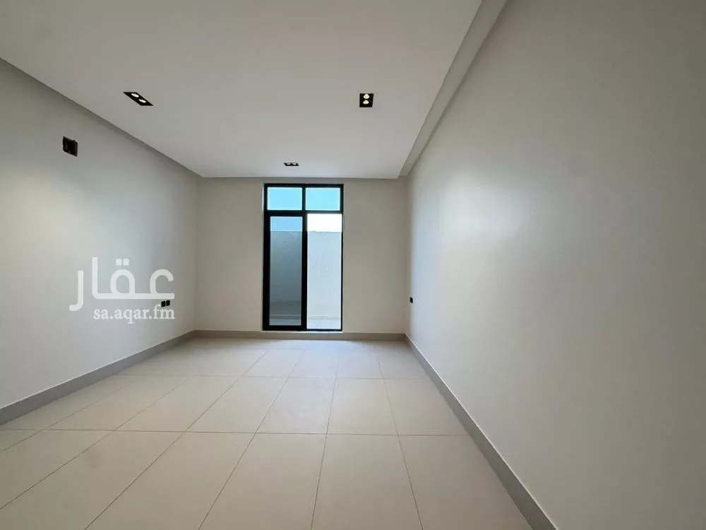 4 bedroom floor in Al Khaleej 6