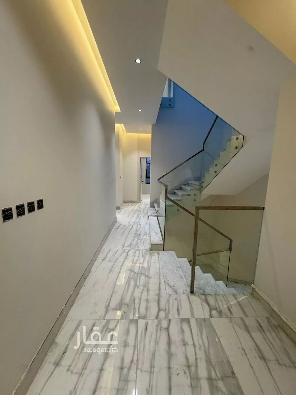 فيلا 6 غرف في النرجس 17