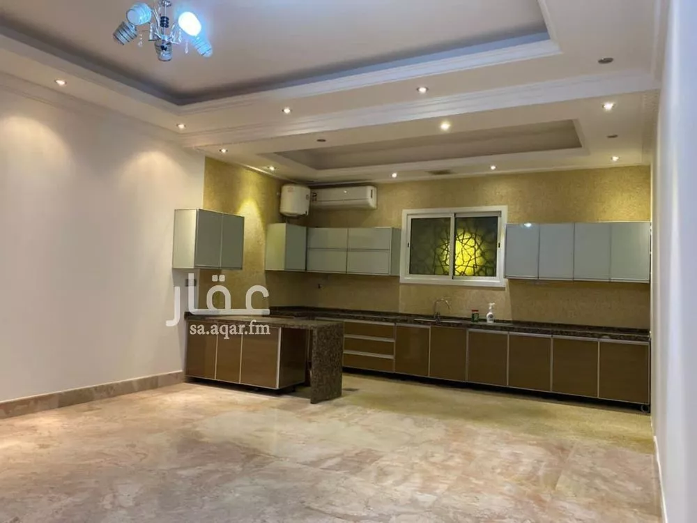 6 bedroom villa in Granada 13
