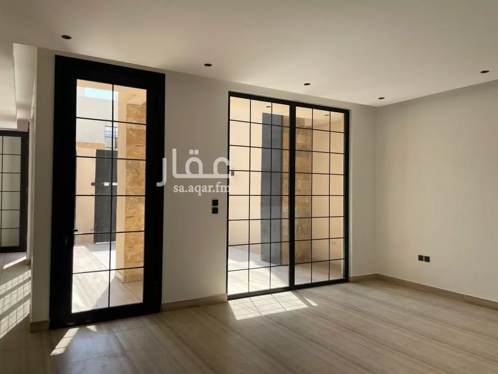 فيلا 4 غرف في الصفا 12