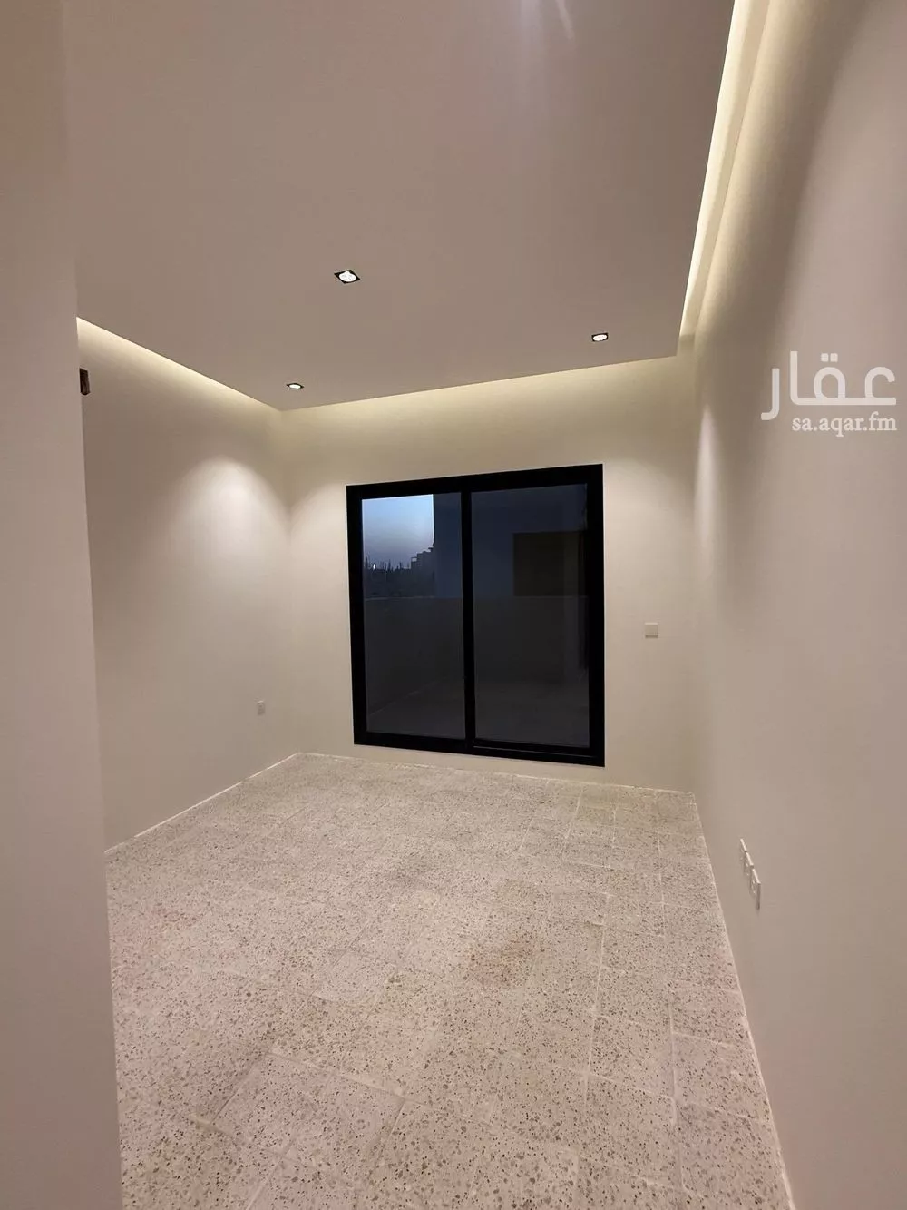 فيلا 4 غرف في النرجس 9