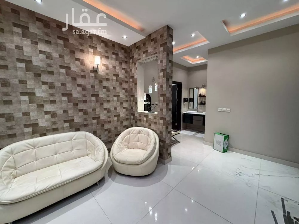 8 bedroom villa in Al Nada, Riyadh 4