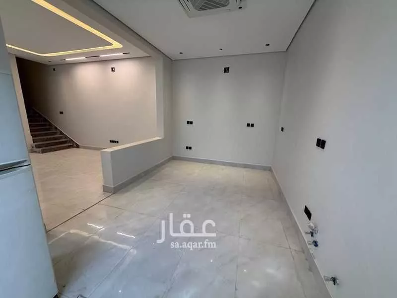 4 bedroom villa in Al Mahdiyyah 3