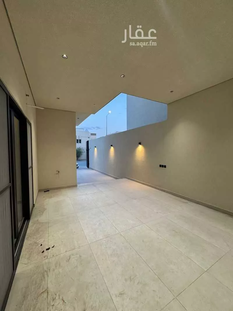 4 bedroom villa in Al Rawdah 16