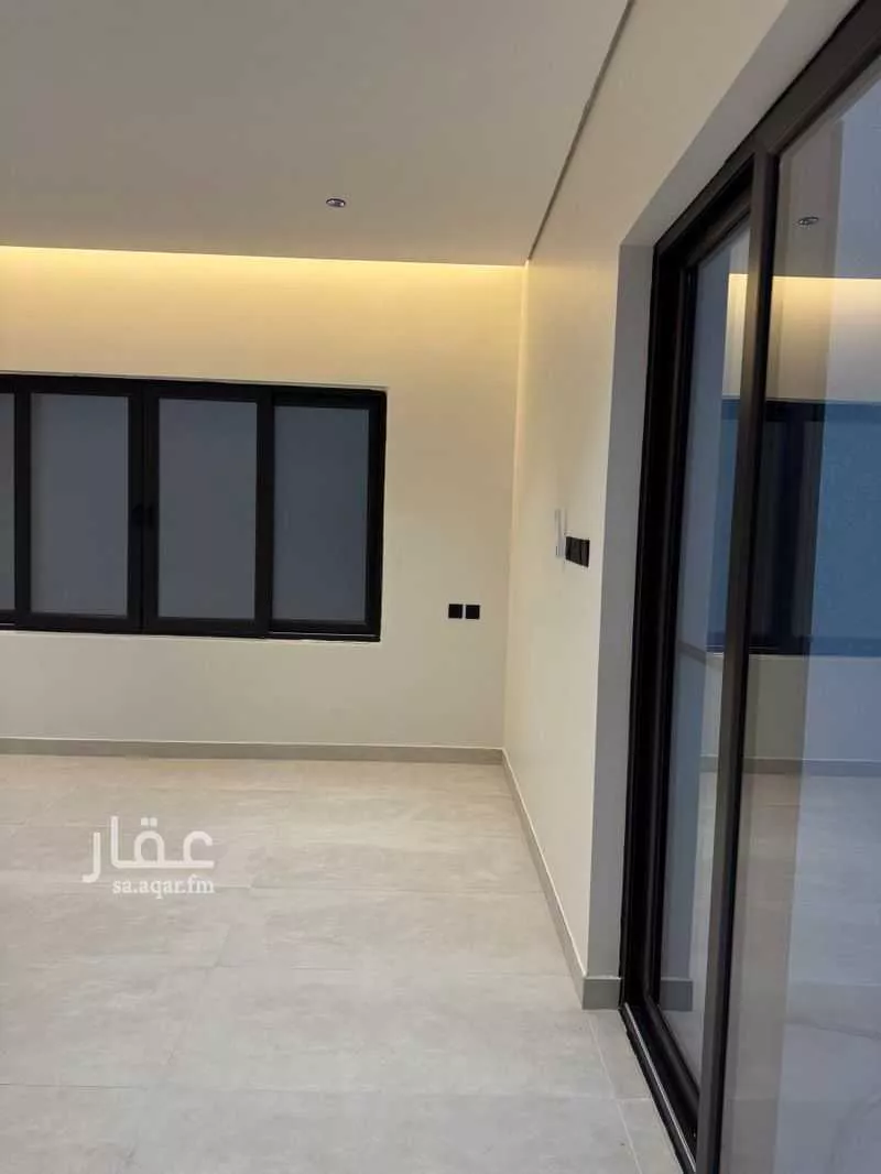 4 bedroom villa in Al Rawdah 6