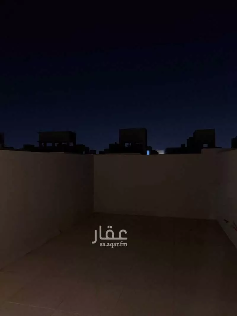 فيلا 7 غرف في عكاظ 3