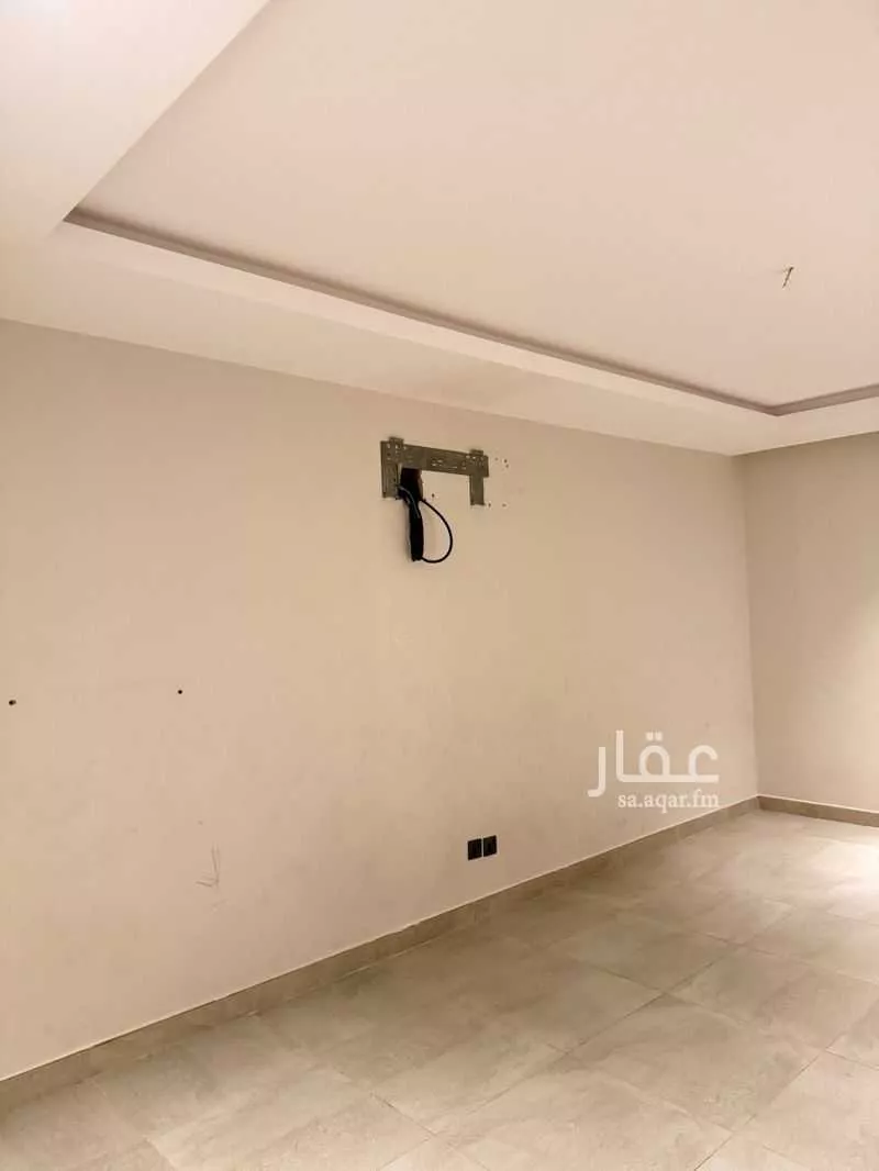 فيلا 7 غرف في عكاظ 10