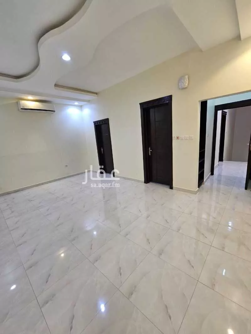 6 bedroom villa in Ishbiliyah, Riyadh 4