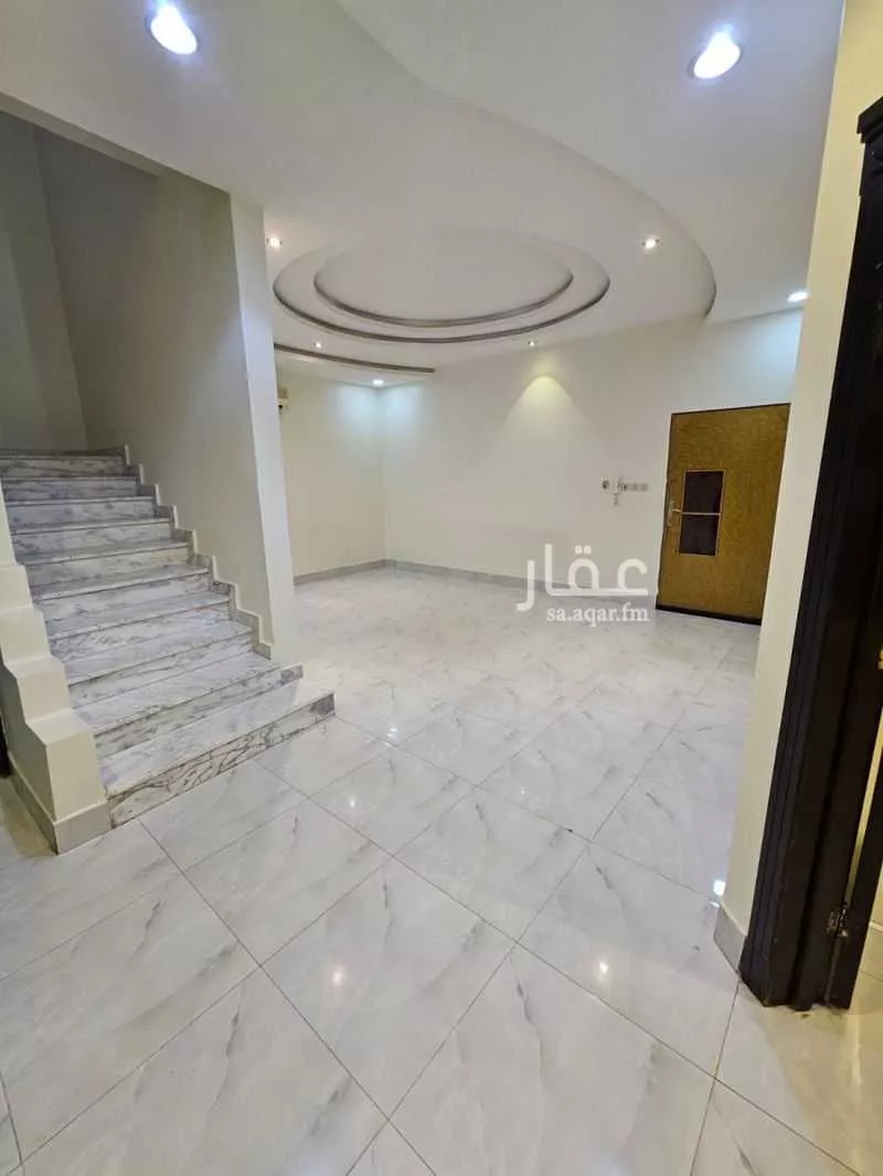 6 bedroom villa in Ishbiliyah, Riyadh 6