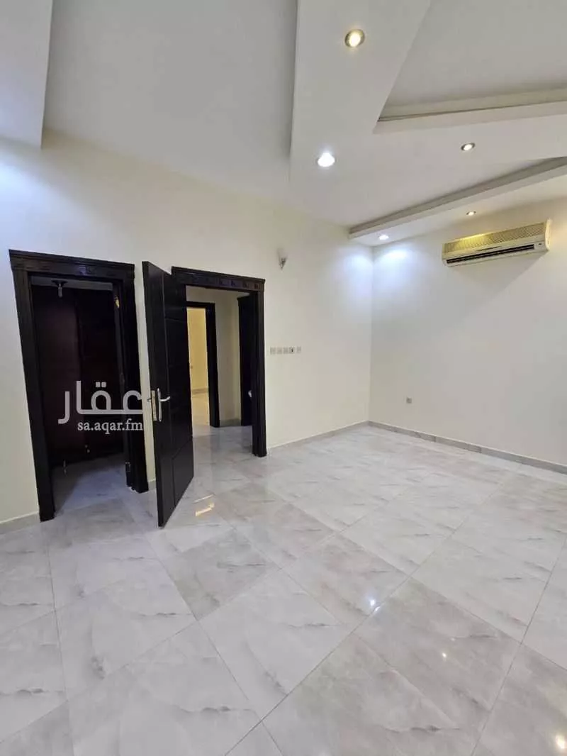 6 bedroom villa in Ishbiliyah, Riyadh 7