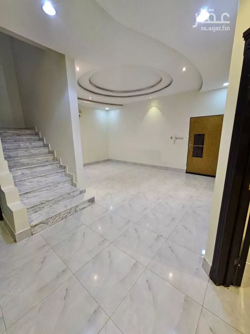 6 bedroom villa in Ishbiliyah, Riyadh 9