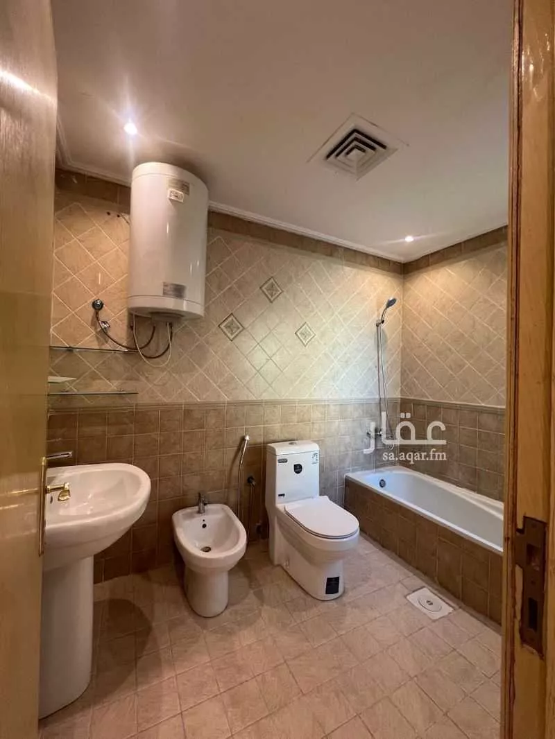 5 bedroom villa in Al Muhammadiyah 9