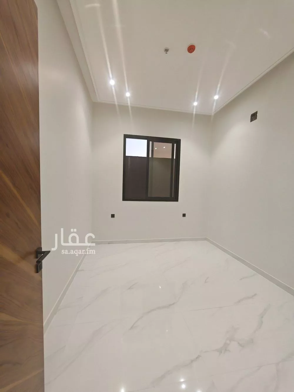 4 bedroom apartment in Dhahrat Laban 15