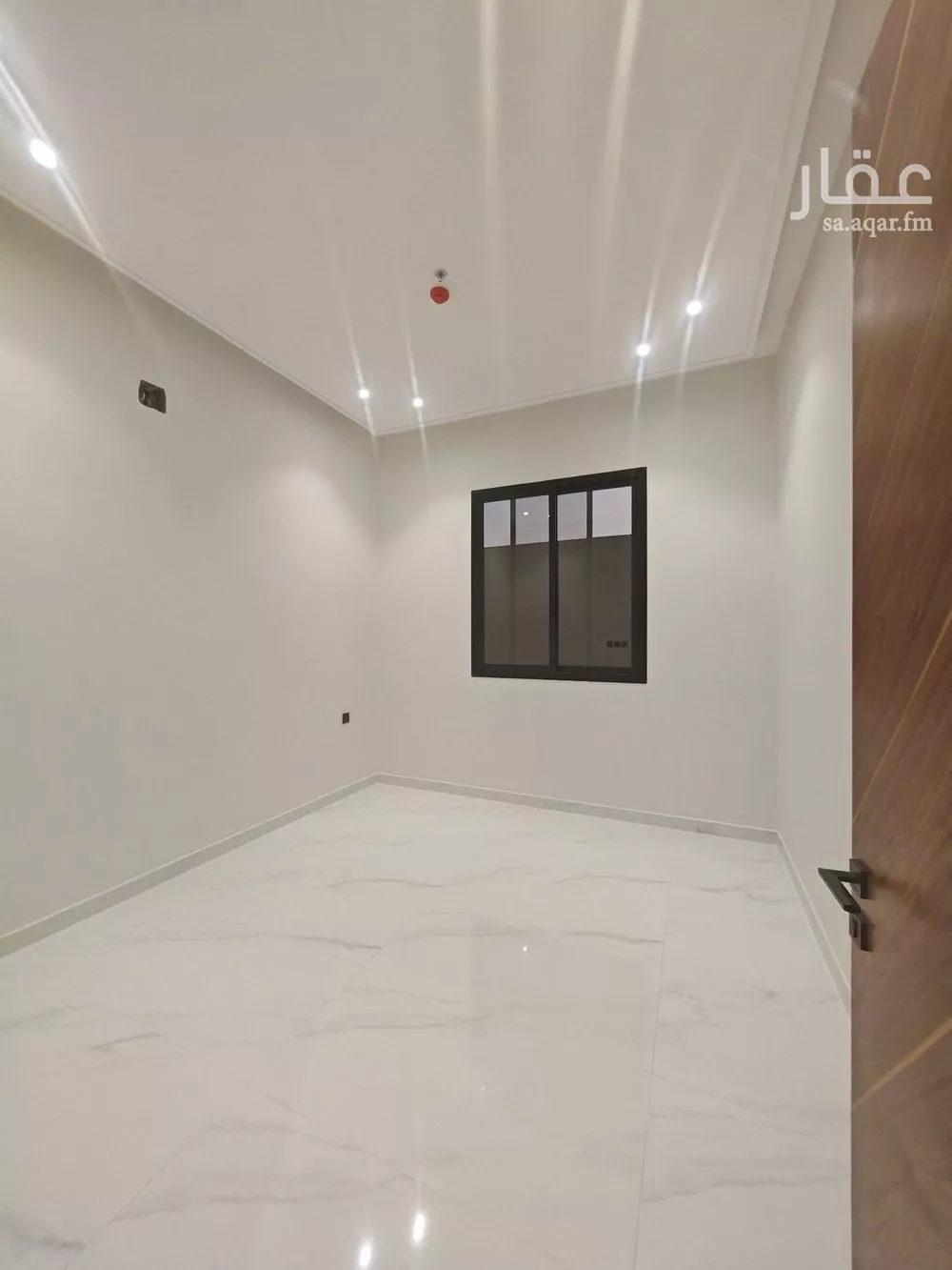 4 bedroom apartment in Dhahrat Laban 18