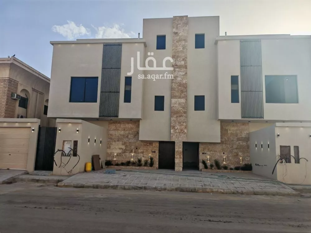 3 bedroom floor in Al Uraija Al Gharbiyah 2