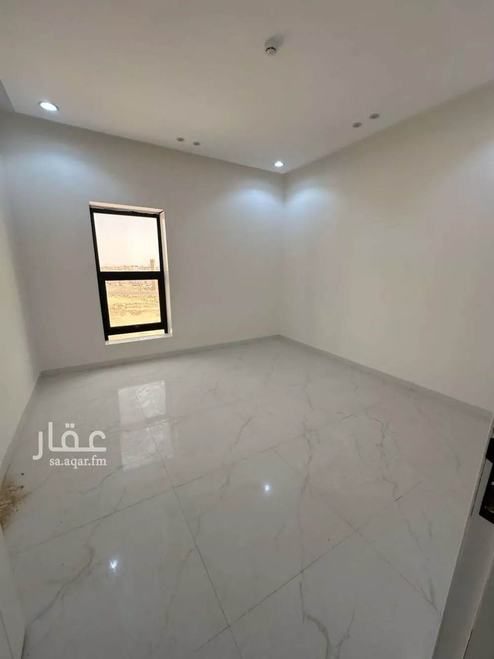 4 bedroom apartment in Al Hazm 4