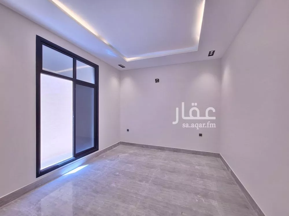 4 bedroom floor in Al Rimal 2
