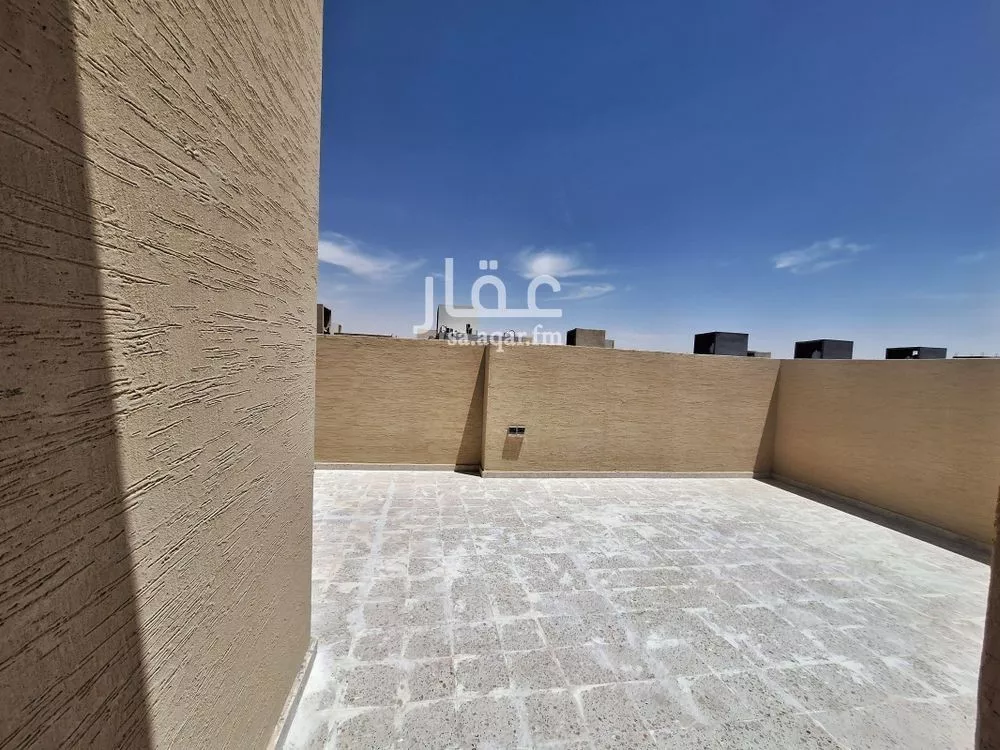 4 bedroom floor in Al Rimal 11