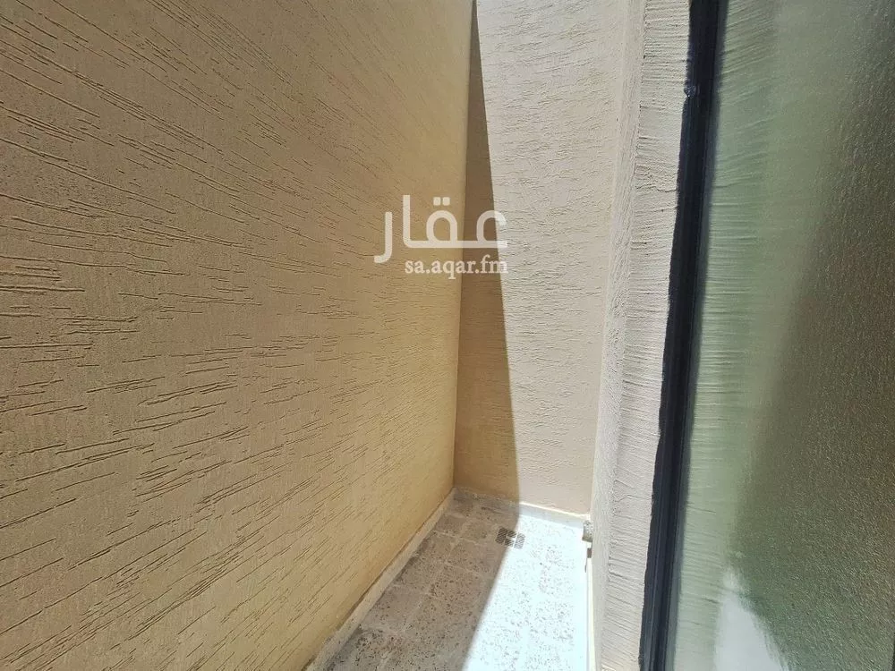 4 bedroom floor in Al Rimal 12