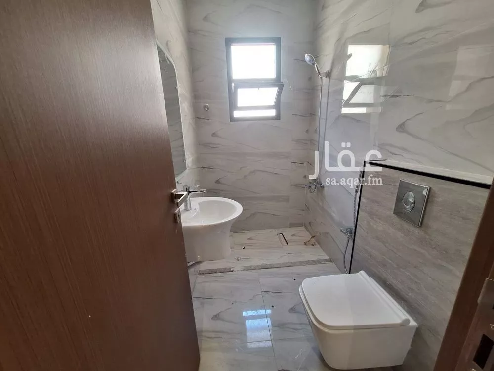 4 bedroom floor in Al Rimal 5