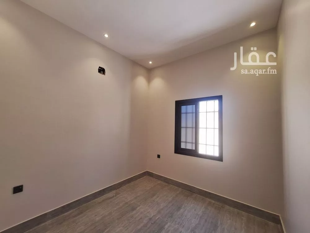 4 bedroom floor in Al Rimal 7