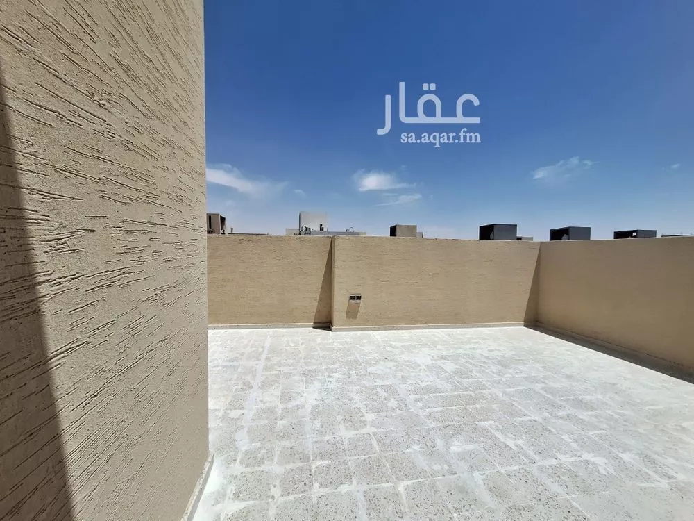4 bedroom floor in Al Rimal 10