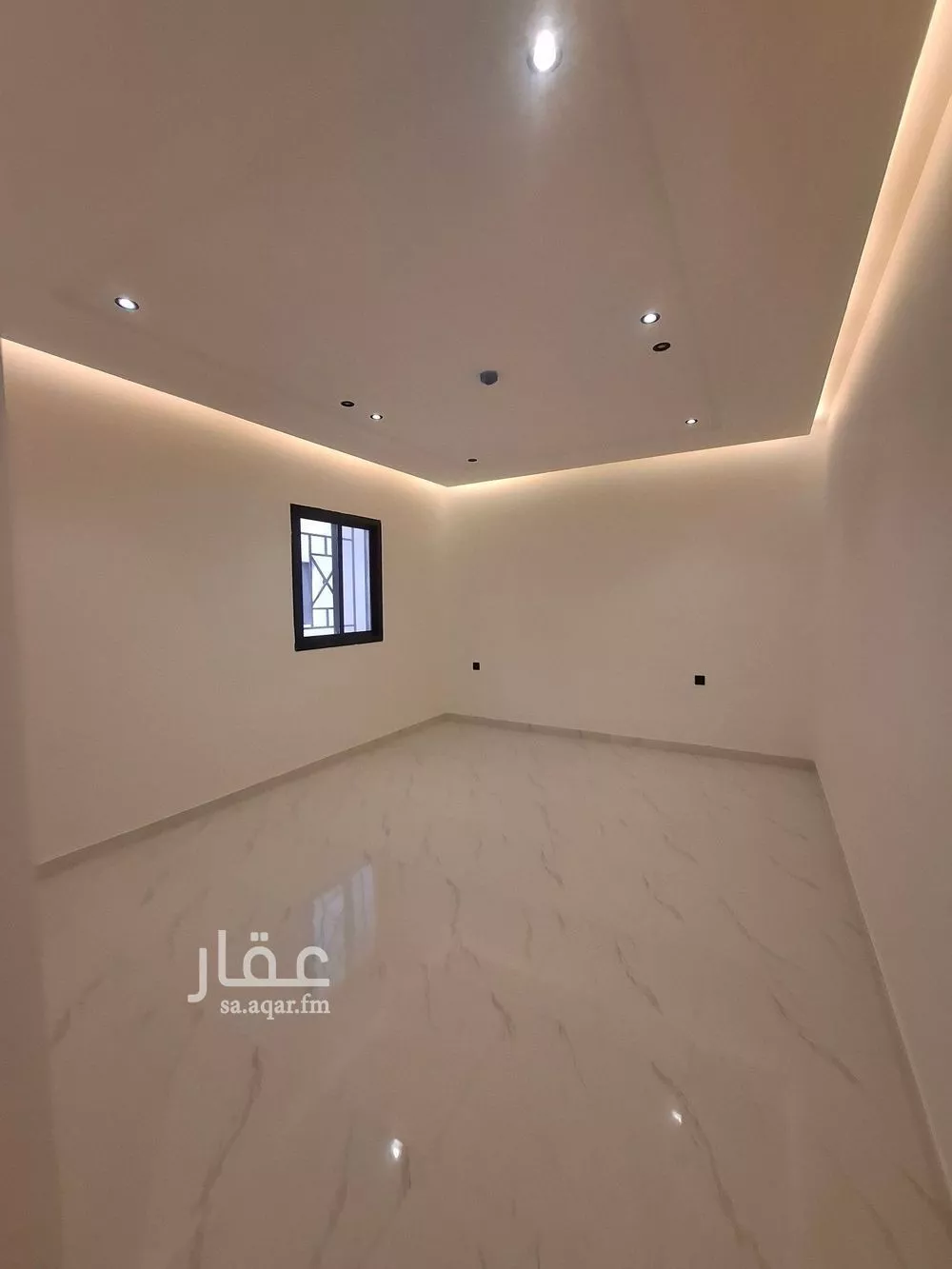 5 bedroom apartment in Al Hazm 8