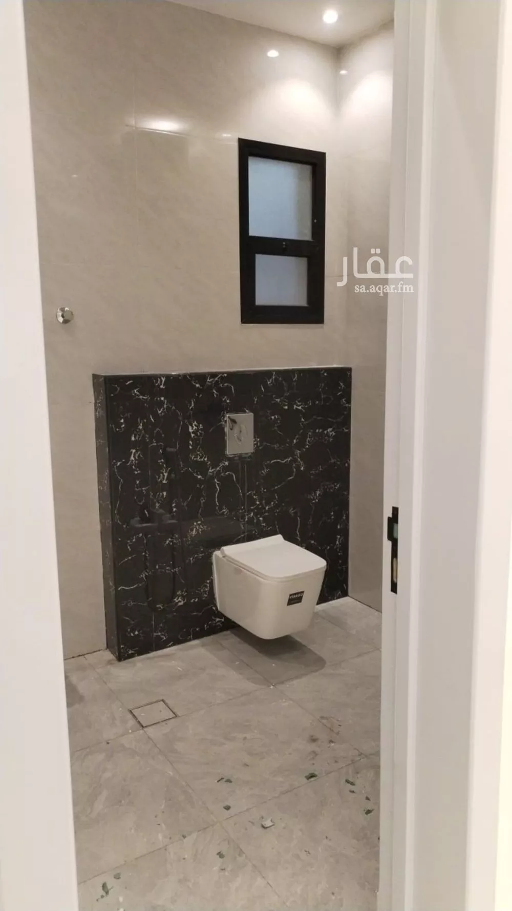 5 bedroom apartment in Al Hazm 8