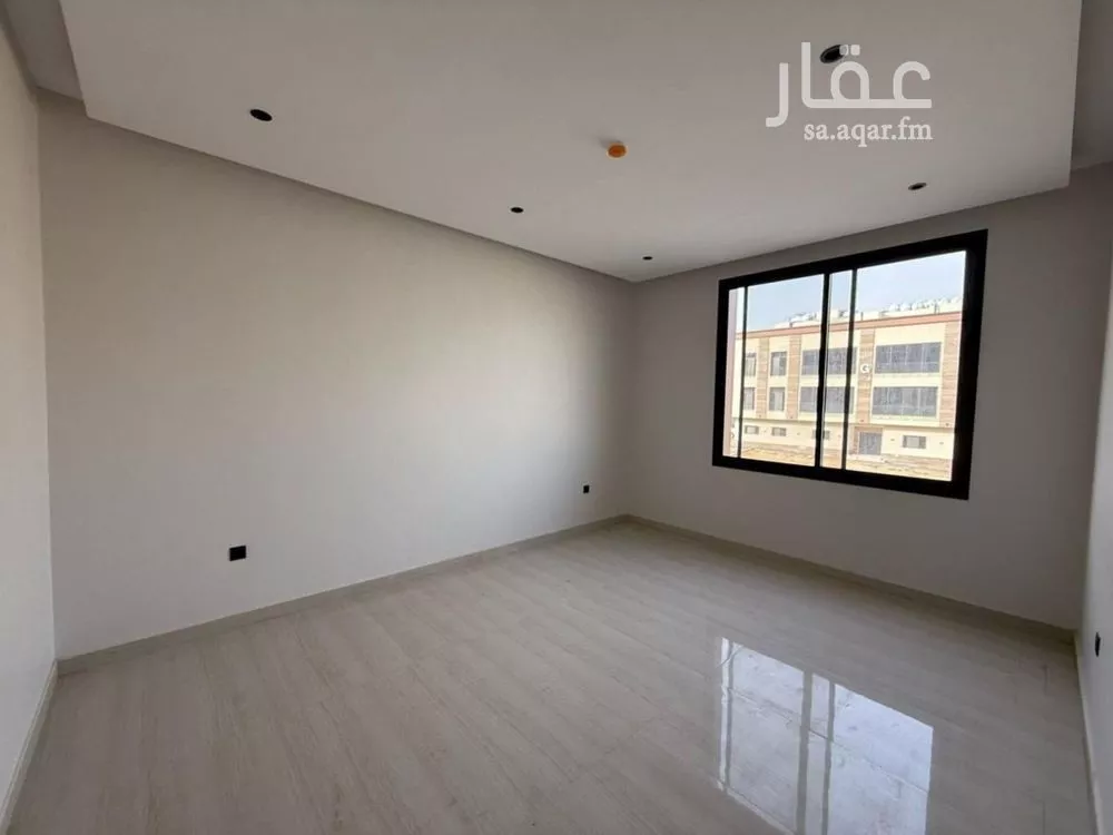 5 bedroom apartment in Al Hazm 4
