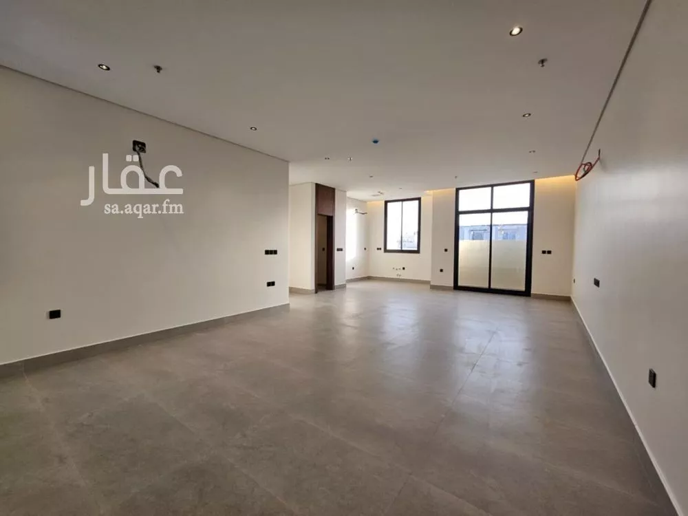 3 bedroom apartment in Al Mahdiyyah 4