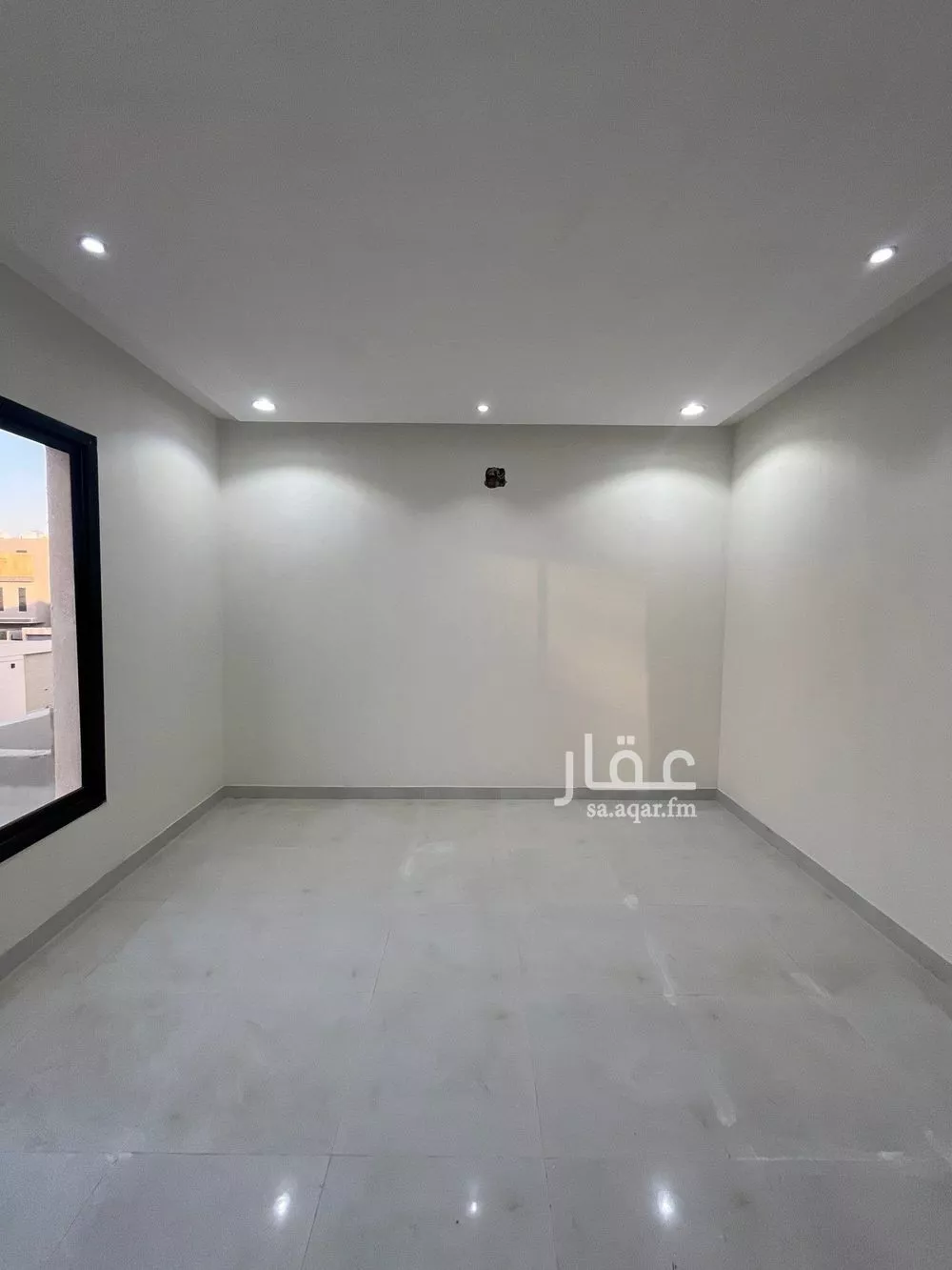 4 bedroom floor in Okaz 11