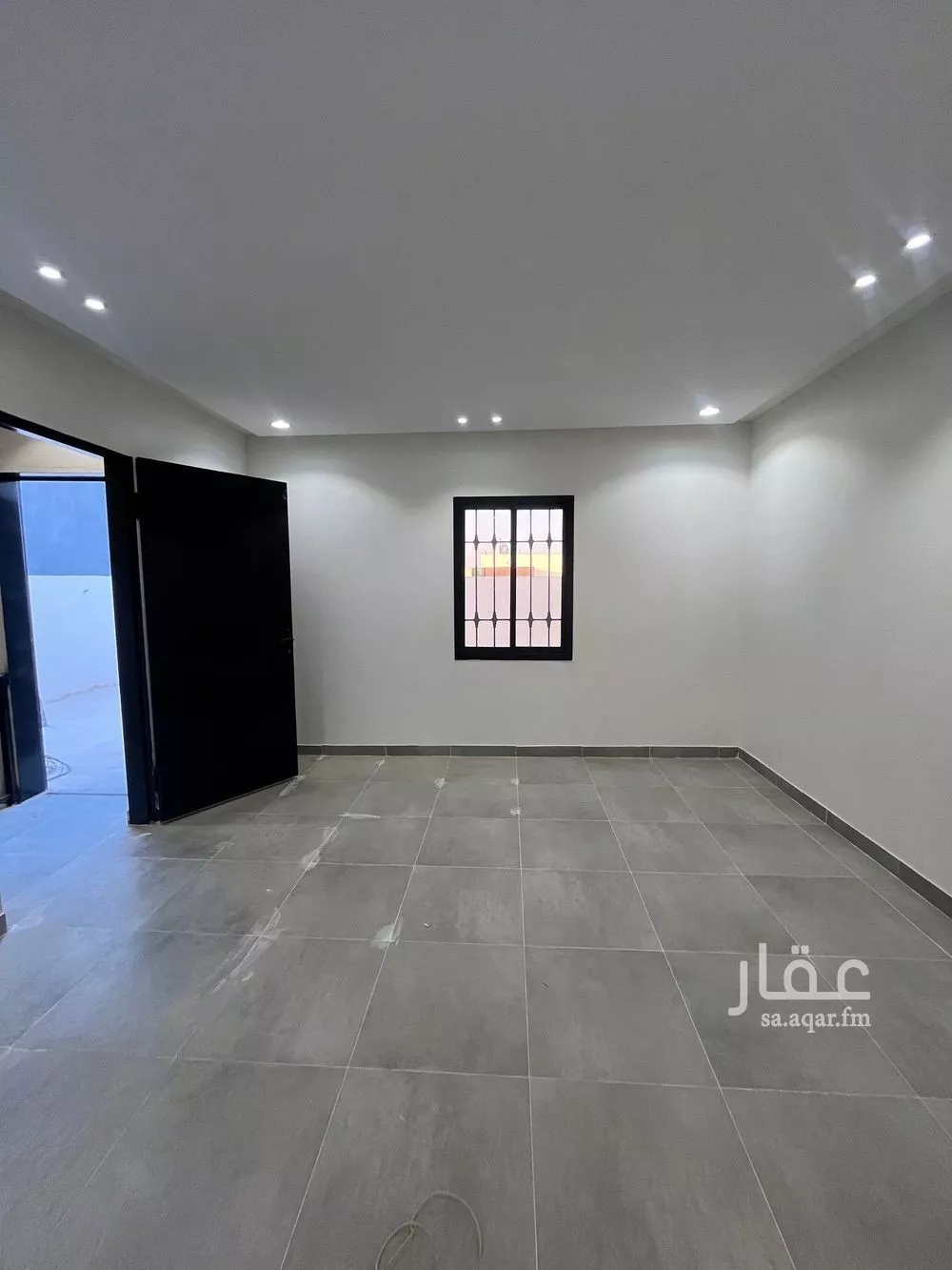 4 bedroom floor in Okaz 6