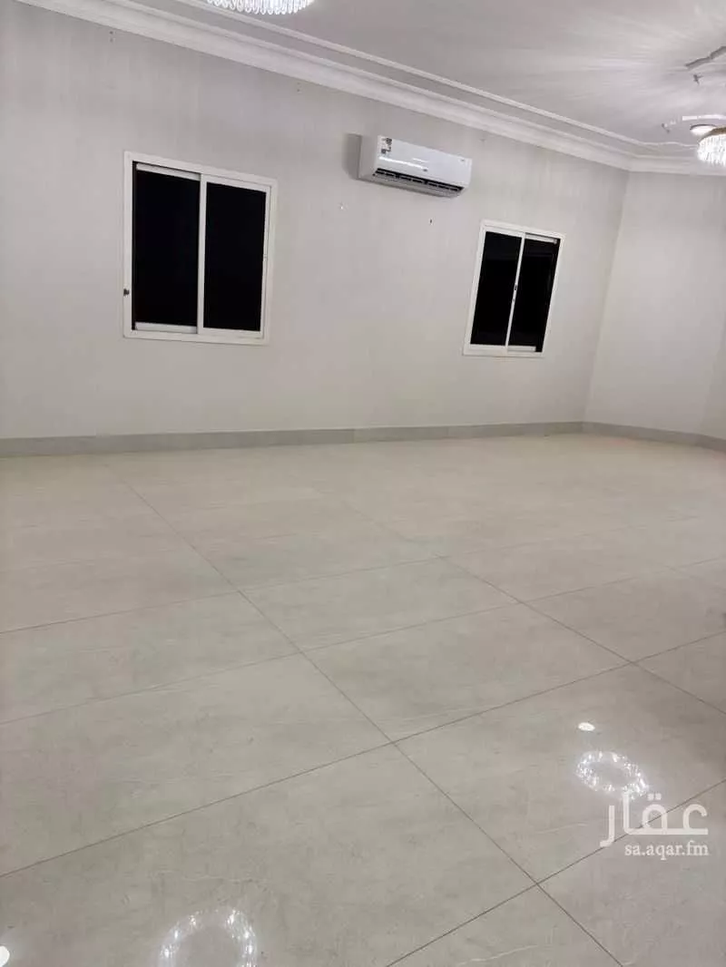 فيلا 6 غرف في الرائد 18