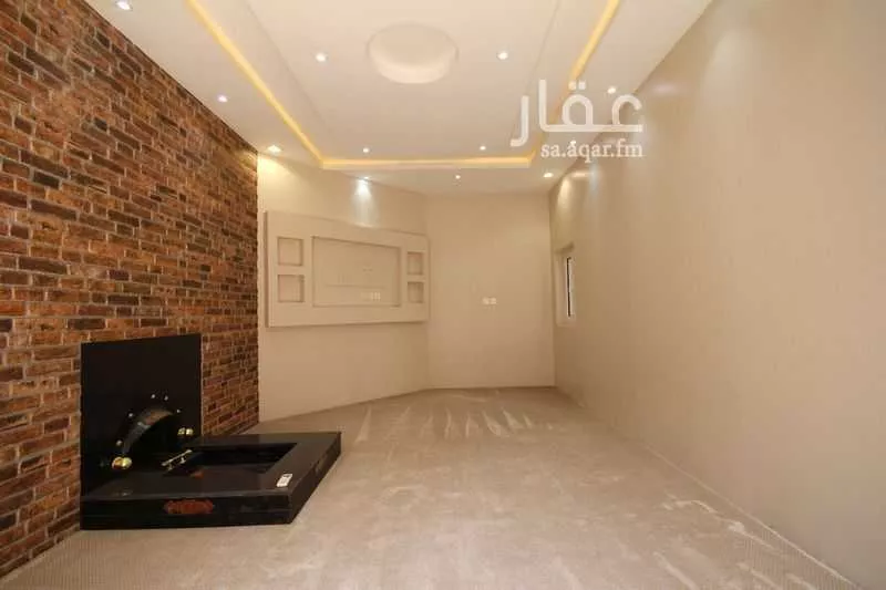 6 bedroom villa in Dhahrat Laban 7