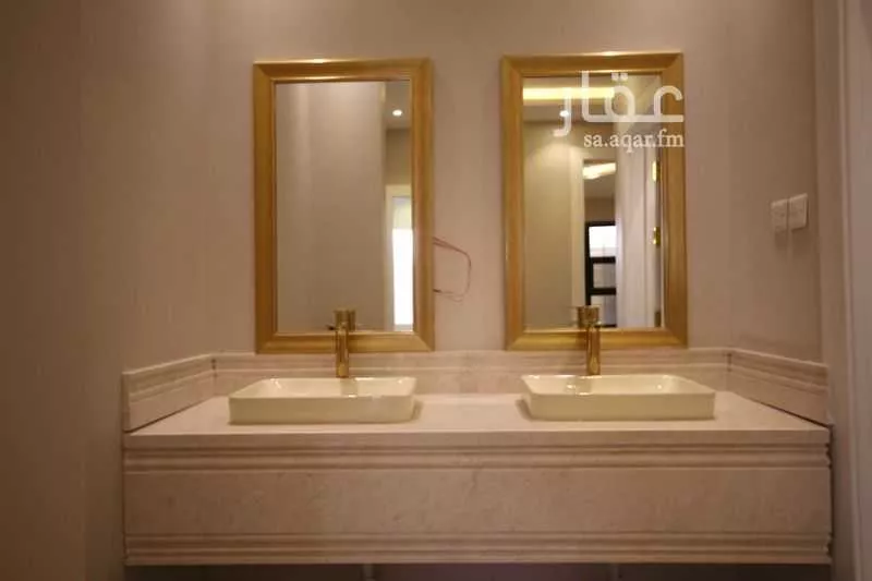 6 bedroom villa in Dhahrat Laban 10