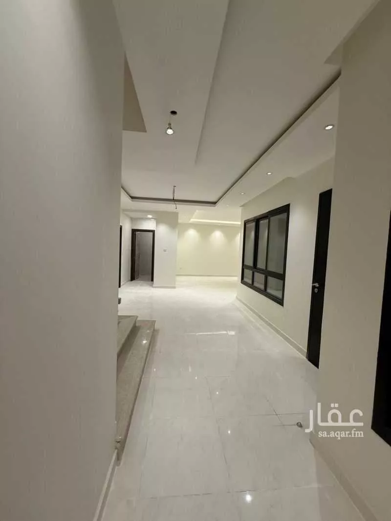 4 bedroom villa in Al Janadriyah 11