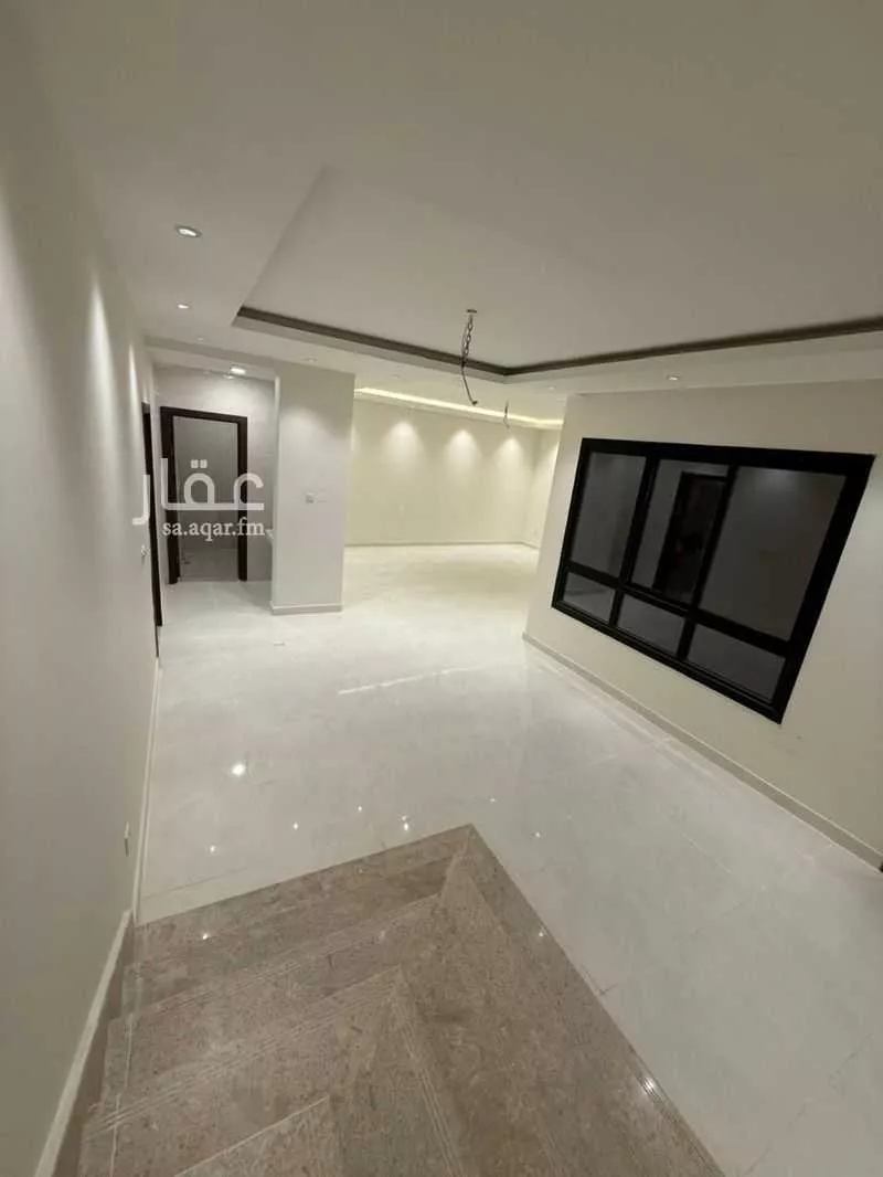 4 bedroom villa in Al Janadriyah 12